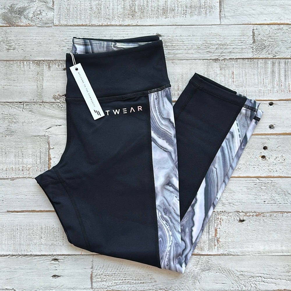 FITWEAR 3/4 Side Panel Leggings NWT